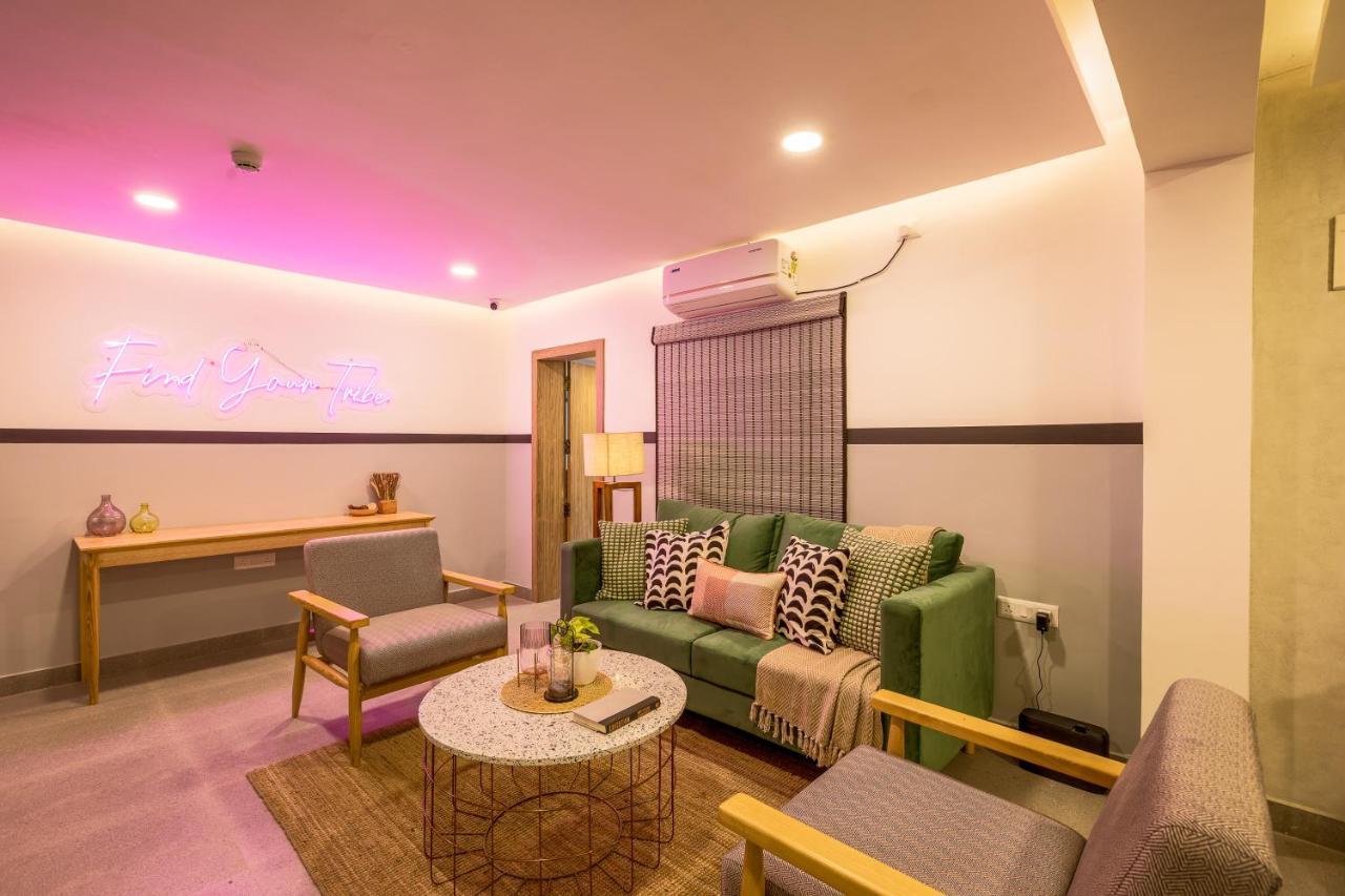Olive Hotel Indiranagar 100Ft Road By Embassy Group バンガロール エクステリア 写真