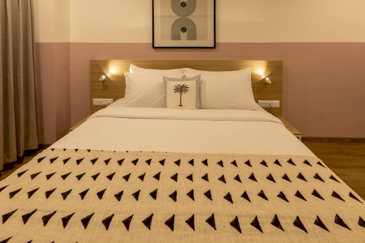 Olive Hotel Indiranagar 100Ft Road By Embassy Group バンガロール エクステリア 写真