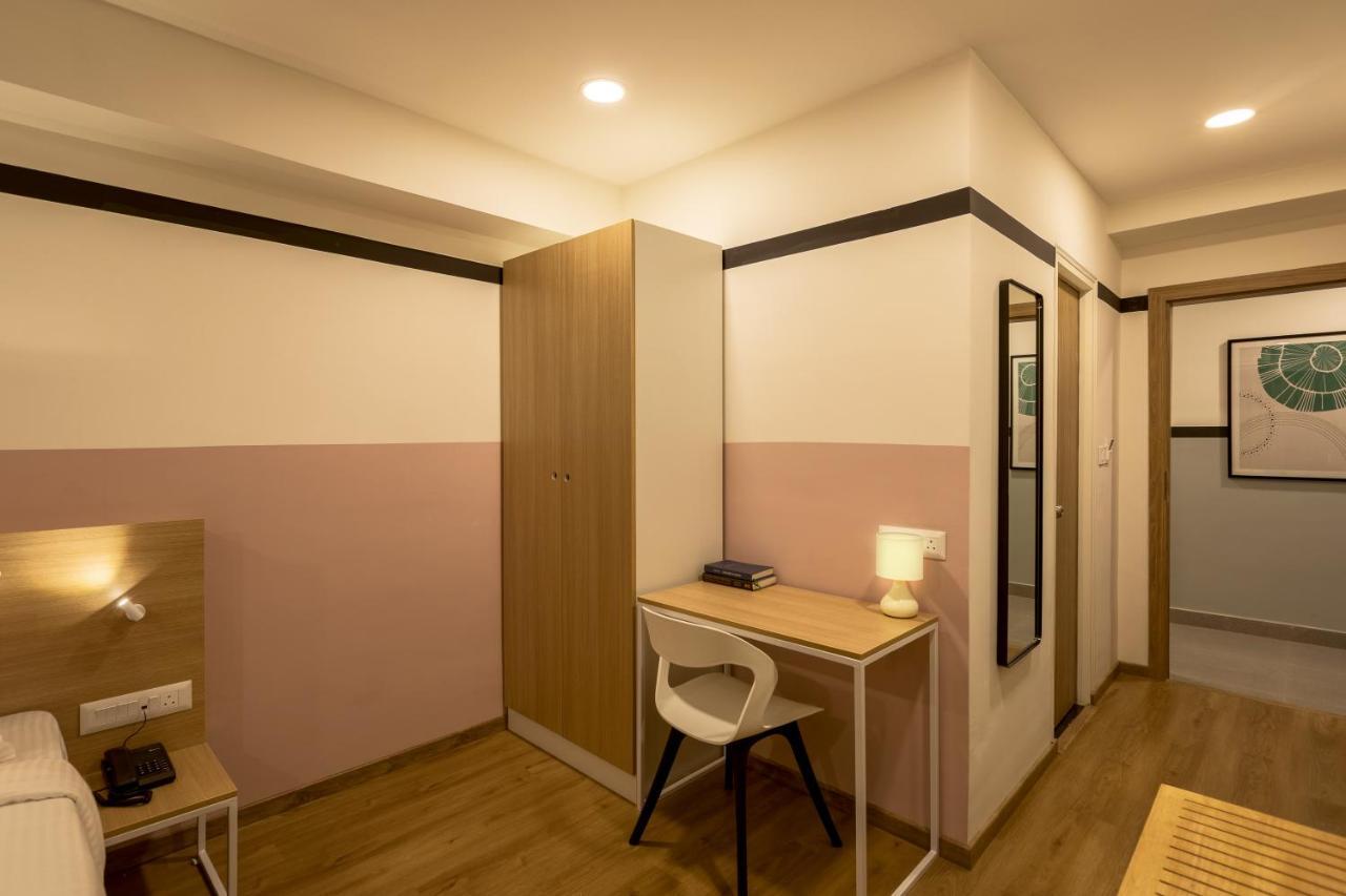 Olive Hotel Indiranagar 100Ft Road By Embassy Group バンガロール エクステリア 写真