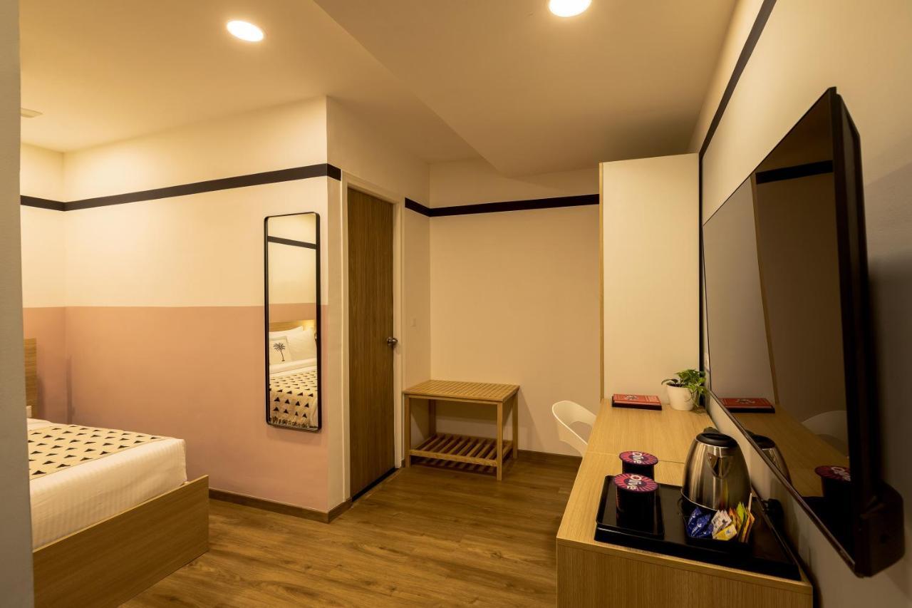 Olive Hotel Indiranagar 100Ft Road By Embassy Group バンガロール エクステリア 写真